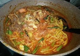 1 bungkus maggi perisa kari, asingkan perencahnya; Resepi Mee Bandung Muar Viral Mudah Dan Sedap Bidadari My