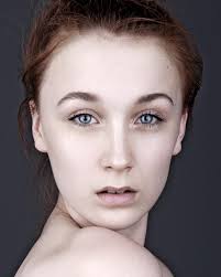 All about celebrity Emma Wright! Watch list of Movies online: Mako Mermaids 