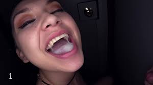 Tricia Oaks - CumGloryHole.se