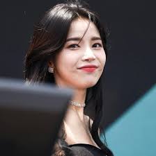 Solar Suits Better With Black Hair And Black Eyebrow Black Eyebrows Beauty Black Hair