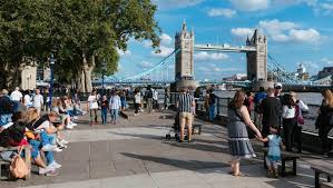 Home to ancient market towns and iconic cities, rolling green hills and dramatic coastlines, england is the place to be. Auswandern Nach Grossbritannien 13 Tipps Ratgeber 2021