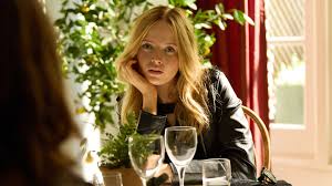 Ellie Bamber on Playing Kate Moss in 'Moss & Freud'