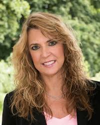 Real Estate Agents in 01464