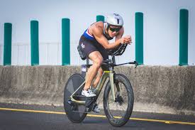 Enjoy the videos and music you love, upload original content, and share it all with friends, family, and the world on youtube. éµäººä¸é  å¹´æ«å°éè³½å¼µåç¯ é»äºå«£ç¨±çå°å ç¶å éå è¯åæ°èç¶²