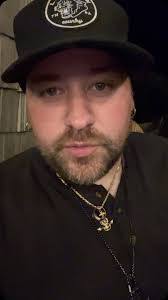 Thomas Kaddatz's Instagram, Twitter & Facebook