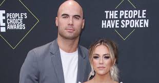 Country singer and actress jana kramer has separated from her husband, former nfl tight mike caussin and jana kramer attend the 2015 cmt music awards at the bridgestone arena on june 10. Jana Kramer Reveals She Doesn T 1000 Percent Trust Husband Mike Caussin Pressboltnews