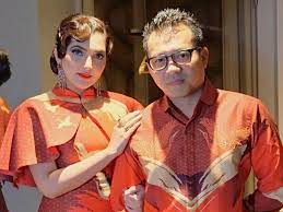 Setelah menjalani operasi di bali, anang hermansyah didiagnosa mengalami penebalan di jantung, ginjal, lambung, hingga. Jauh Sebelum Jadi Ibu Sambung Aurel Ashanty Umbar Foto Jadul Zaman Pacaran Dengan Anang Hermansyah Semua Halaman Stylo