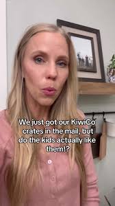 Do kids really like @KiwiCo!? Lets find out! #familyfunwithKiwiCo #KiwiCo  #KiwiCoPartner