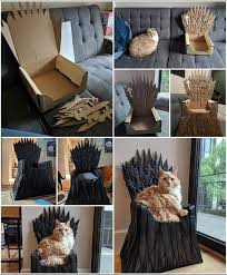Bored Kids Entitled Cat How About Doing Some Upcycling With That Spare Cardboard Box Thats Just Getting In The Way All While Wor Sanat Heykeller Dekor Sanat