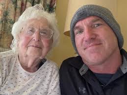 Beverly Godwin's Instagram, Twitter & Facebook