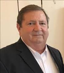 Dennis Ronald's Instagram, Twitter & Facebook