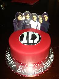 Birthday Cake Ideas For 15 Year Old Boy One Direction Cake For A 15 Year Old Girl Cake One Direction Cakes One Direction Cake