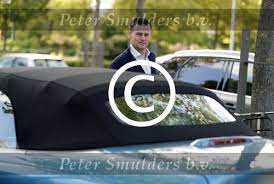 You can take any video, trim the best part, combine with other videos, add soundtrack. Fotoarchief Peter Smulders Bv