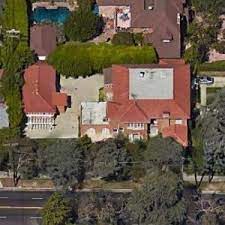 This navy veteran is running against maxine waters in november. Maxine Waters House In Los Angeles Ca Virtual Globetrotting