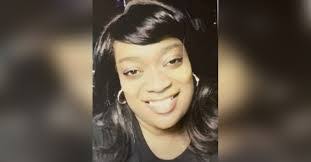 Lorraine Burke's Instagram, Twitter & Facebook