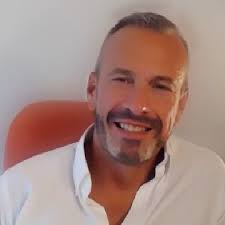 Alan Downs's Instagram, Twitter & Facebook