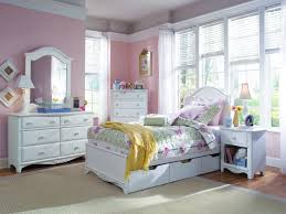 The Haley Collection Is A Feminine Casual Lifestyle Girl S Group Created To Offer You A Furnit Girls Bedroom Sets White Girls Bedroom Bedroom Furniture Layout