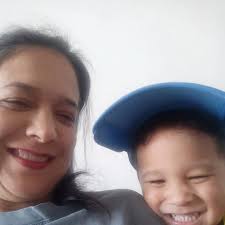 Veo que todos aqui odian a Leopoldo López, quiza saben cosas que yo no, he  visto su historia e igual es difícil, no sé si se vendió, el cambio para  Venezuela debe