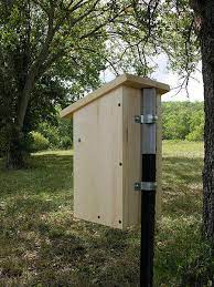 Nesting Box Attached To T Post With Conduit Straps Blue Bird Bluebird House Bird House