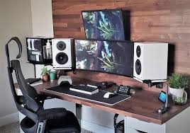 Pin By William Sergio On Setup In 2020 Home Office Setup Best Computer Chairs Computer Desk Setup