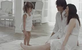 Era solo un voglio stare di più con te bf31. La Figlia Di Laura Pausini Canta E Sembra Avere Lo Stesso Talento Della Mamma Funweek Funweek