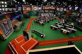 The draft assigns amateur baseball players to mlb teams. They Might Be Mariners Episode 8 Jim Callis Talks Mlb Draft The Mariners Farm Lookout Landing