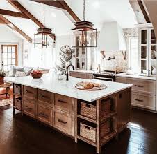 So much thought went into every little detail in this space from both a design and functionality standpoint. 48 Classic And Elegant European Farmhouse Decor Ideas Roundecor