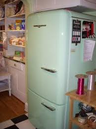 Retro Refrigerator Black White Floor Love Mit Bildern