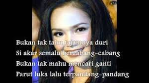 Joget menanti kasih · dato' sri siti nurhaliza. Soundhound Joget Senyum Memikat By Siti Nurhaliza