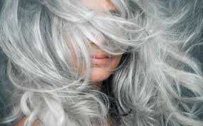 This little box does it all: Best At Home Hair Dyes To Camouflage Grey Hair For Outdoor Meetings