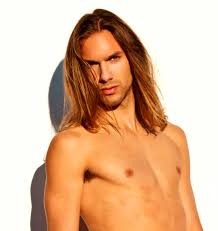 But with the right long hairstyle, men can take their style and sex appeal to the next level. Men With Long Hair Men With Long Hair Photo 32142480 Fanpop Page 2