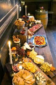 Decoration Mariage Automne Pour Une Journee Magique Stations De Nourriture De Mariage Mariage Automne Buffet Alimentaire