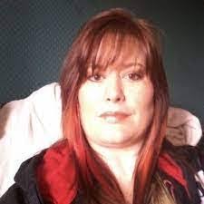 Carissa Bartlett's Instagram, Twitter & Facebook