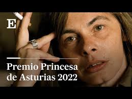 Entrega (íntegra) del Premio Cervantes 2021: Cecilia Roth recoge el premio  de Cristina Peri Rossi