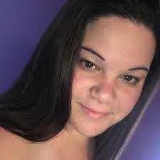 Suzette Corrales's Instagram, Twitter & Facebook