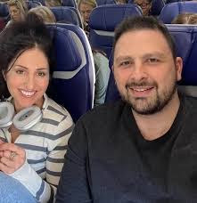 Justin Holstein's Instagram, Twitter & Facebook