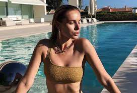 Check spelling or type a new query. Izabela Janachowska Zachwyca W Tanim Bikini Z H M Znamy Jego Cene Pani Jest Petarda