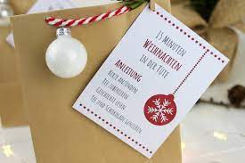 Wenn ihr nach einer anleitung für das falten einer papiertüte sucht, die einen boden und eine breitere seitenfläche hat, dann mal so etwas eingeben wie „papiertüte selber basteln o. Diy 15 Minuten Weihnachten In Der Tute Geschenkidee Zu Weihnachten