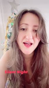 #silentnight #christmas #christmassong #songcover #holidays #singer  #singersongwriter #fyp #tuesdayvibes #coversongs #musiciansofinstagram  #music #snow #viral #foryoupage #tending #instagood