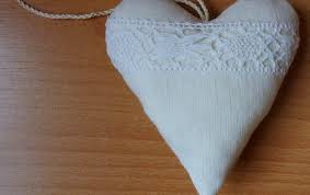 Maybe you would like to learn more about one of these? Schablonen Herz Vorlage Zum Ausdrucken Nahen Lesezeichen Ausdrucken Herz Lesezeichen Herzschablone Mit Ihnen Kann Man Die Kanten Von Motiven Auf Den Untergrund Vorzeichnen Und Sie Anschliessend Gestalten