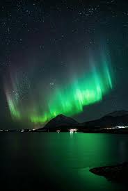 Green Sky At Night Northern Lights Watercolor Beautiful Sky Beautiful Pictures