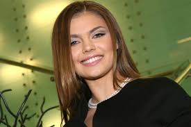Рост 166 см, вес 52 кг, грудь 86 см, талия 64 см, бёдра 86 см. Alina Kabaeva Vyshe Zhukovoj I Vodyanovoj Organizator Torzhestv O Svetskoj Zhizni