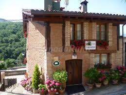 Selección de hoteles y casas rurales para disfrutar del turismo rural en la rioja. Casas Rurales En Anguiano La Rioja