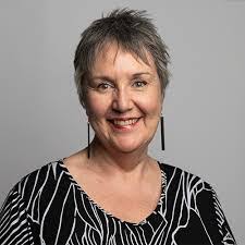 Marianne Whitlock's Instagram, Twitter & Facebook