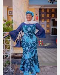 Kai duniya kalli yadda matan hausawa suke rawar www.rawar iskanci yanmata a makaranta : Hadiza Gabon Posts Facebook