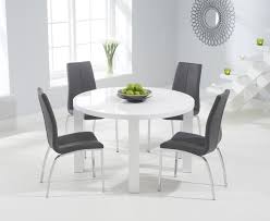 Redefine your dining experience with elegant white gloss dining table at alibaba.com. White Gloss Round Table And Chairs Off 57