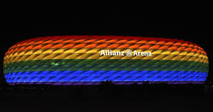 Allianz arena is a football stadium in munich, bavaria, germany with a 70,000 seating capacity for international matches and 75,000 for domestic matches. Fc Bayern Allianz Arena Leuchtet Bunt Als Zeichen Vs Diskriminierung