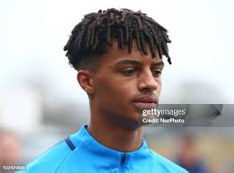 673 Foster Lyons Stock Photos, High-Res Pictures, and Images