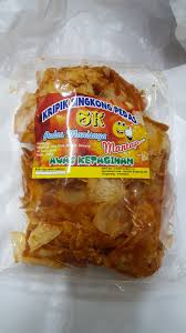 Potong kayu berukuran 8 cm x 45 cm menjadi 2 dengan potongan menyerong/miring. Produk