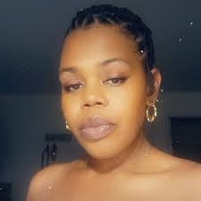 Allison Terrill's Instagram, Twitter & Facebook